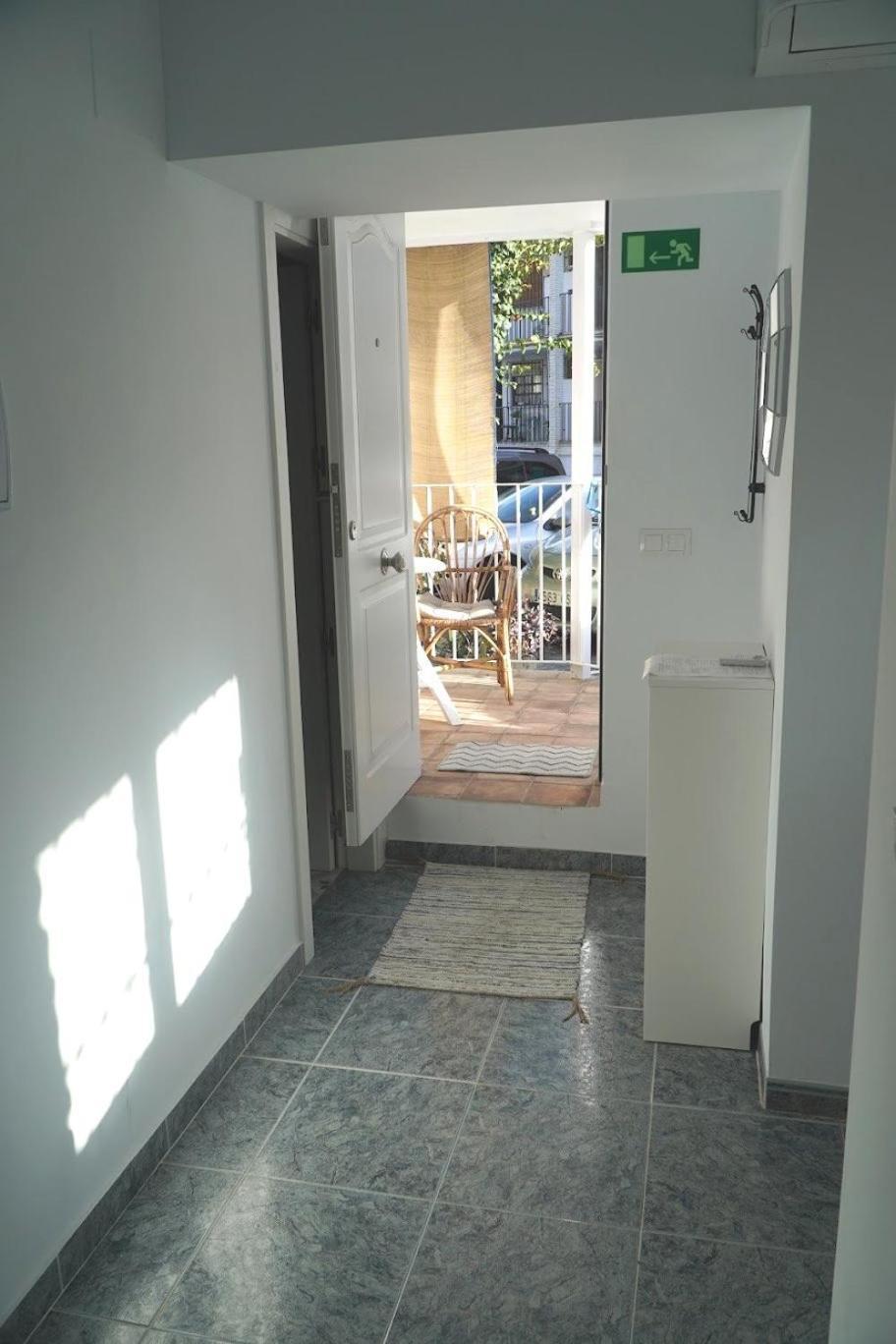 נרחה Hostal Alegre מראה חיצוני תמונה