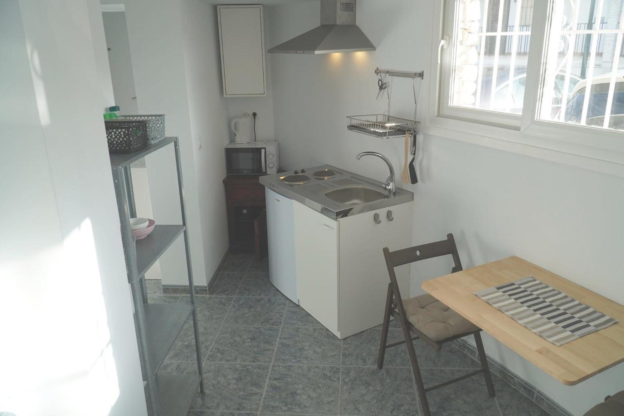 נרחה Hostal Alegre מראה חיצוני תמונה